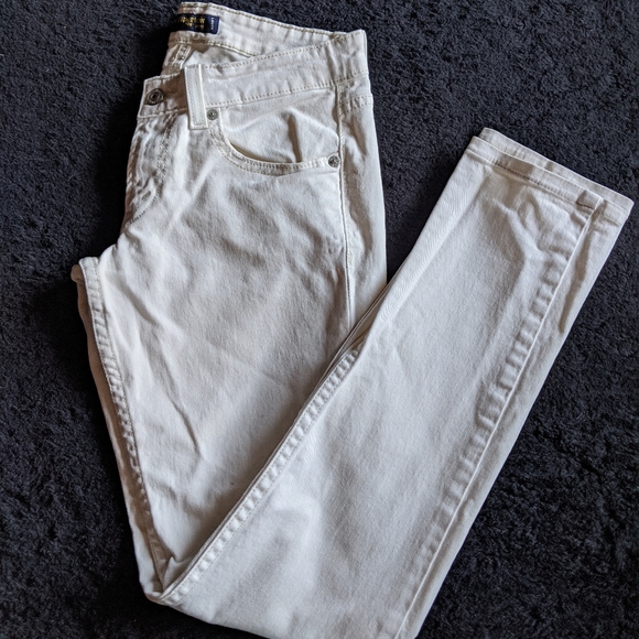 Levi's - Picture 1 of 3